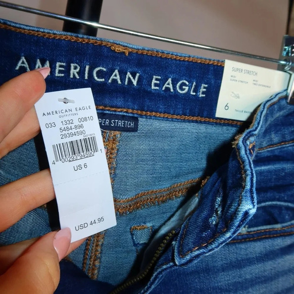 American eagle blue denim super stretch midi low rise shorts size 6 NWT - Picture 4 of 7